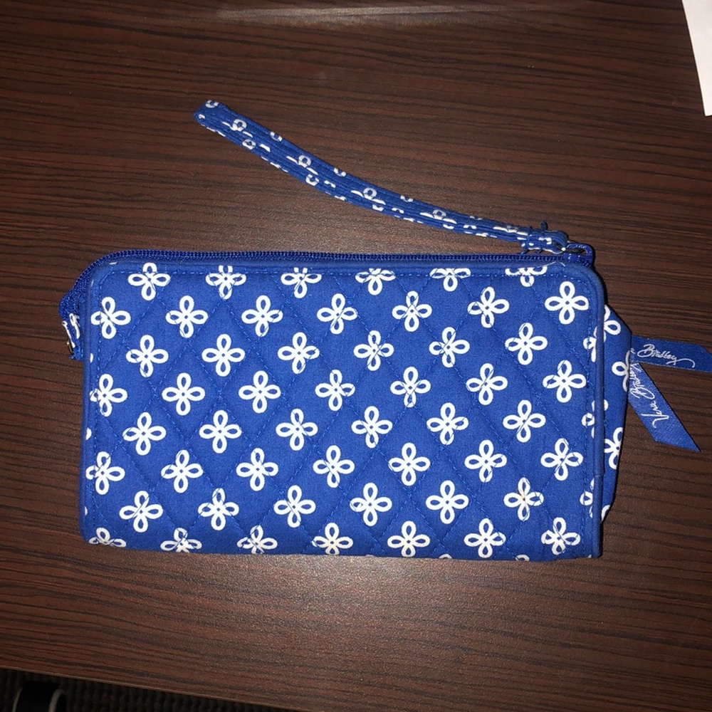 Vera Bradley wristlet wallet